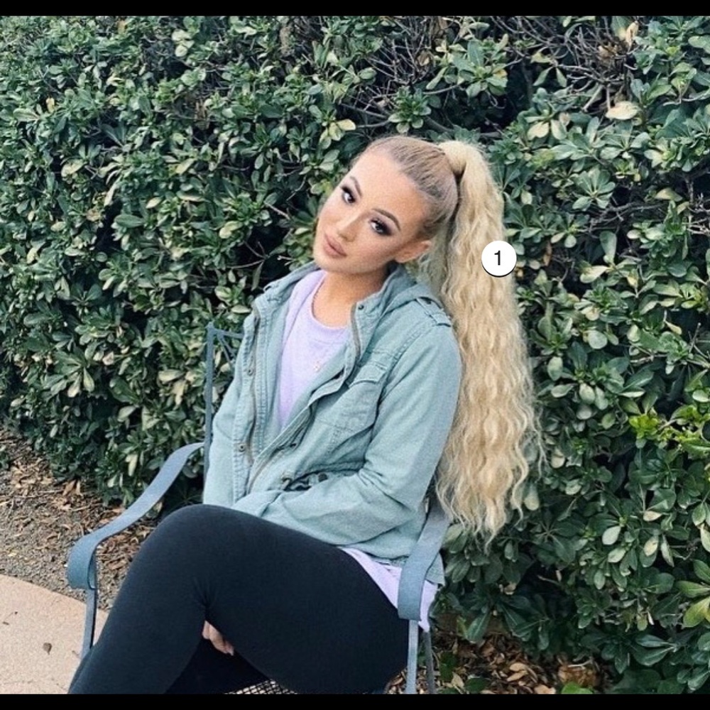 Inh Shayla Curly Ponytail in 26 inches